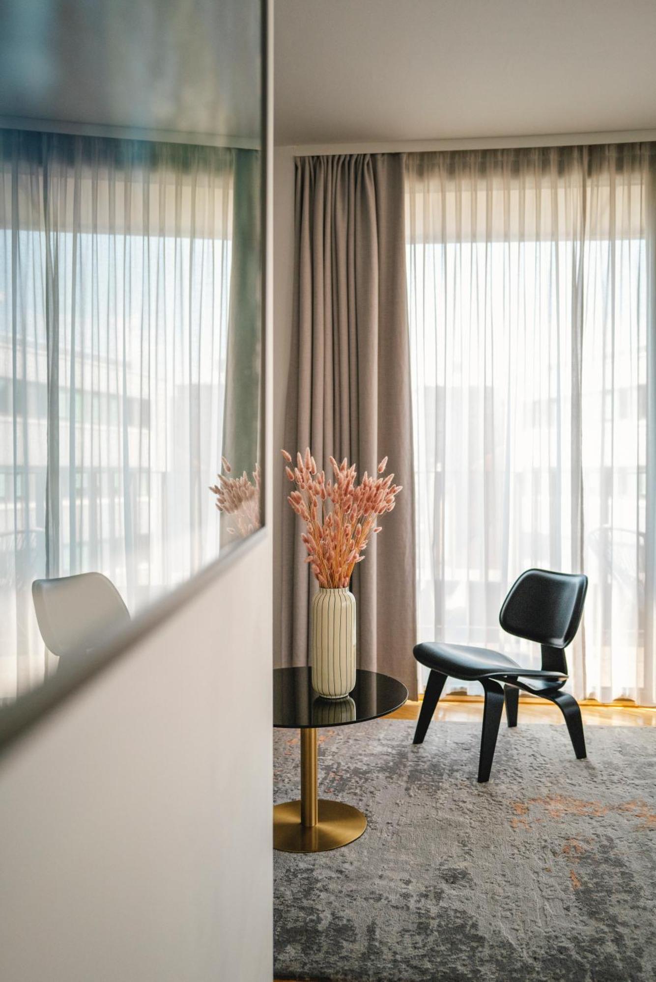 Lendhotel กราซ ภายนอก รูปภาพ